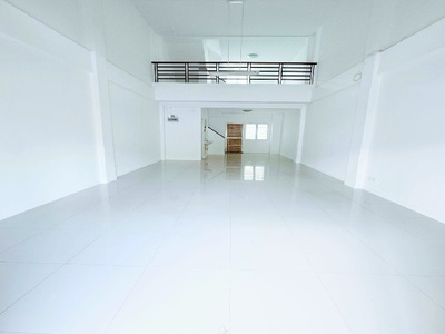 เมกะ บางนา กิ่งแก้ว10-18  APLสุวรรณภูมิ 3.5ชั้น 22 ตร.วา. 3นอ