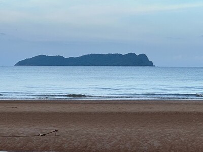 ตุนทรัพย์เก็บเก็งกำไร  ขายที่สวยติดทะเล ที่ติดชายหาดสะพลี ชุมพร 5
