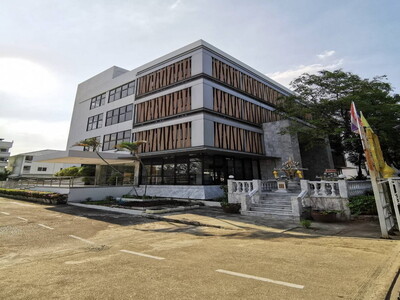 ให้เช่าตึกออฟฟิศรามคำแหง39 ขนาด 1,660 sq.m. ที่จอดรถเยอะ 