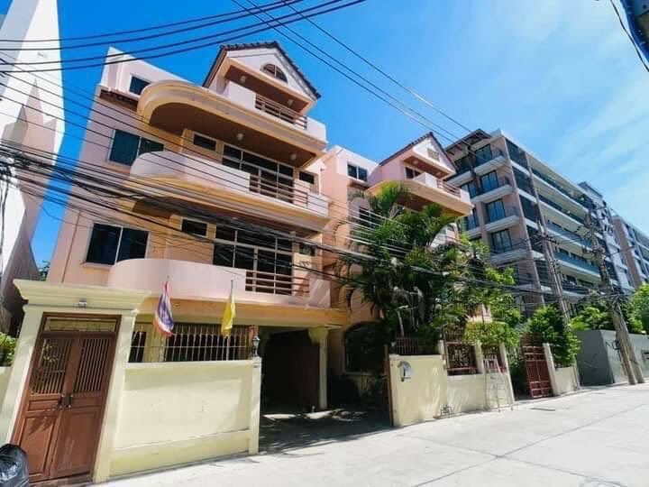 ให้เช่าบ้านเดี่ยว สุขุมวิท 31 พร้อมพงษ์ใกล้เอ็มโพเรียมให้เช่า  85,000 บาท/เดือน  