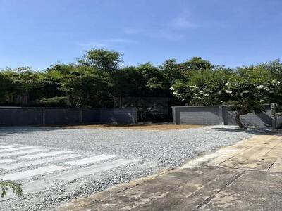 P1069 ขายที่ดิน เปล่า แปลงสวย ถมแล้ว หัวมุม ถนน 51 ตรว. สุขุมวิท 