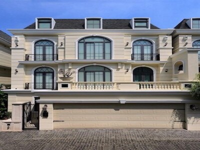 ขายบ้านเดี่ยว 3 ชั้น 500 ตร.ม. เดอะบูเลอวาร์ด เอกมัย 22