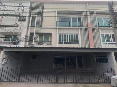 ให้เช่า ทาวน์โฮม patio พัฒนาการ 38 เลี้ยงสัตว์และจดทะเบียนได้ ให้เช่า ทาวน์โฮม patio พัฒนาการ 38 เลี้ยงสัตว์และจดทะเบียนได้