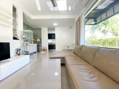 ให้เช่าบ้านเดี่ยว หลังมุม ธารารมณ์ เนเบอร์โฮม วัชรพล สุขาภิบาล 5