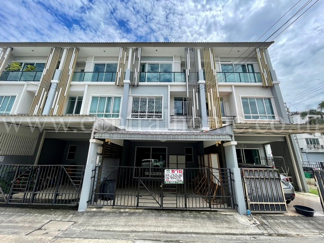 R1 ทาวน์โฮม เดอะ แพลนท์ ซิตี้ แจ้งวัฒนะ - เมืองทอง ใกล้ อิมแพคเมืองทองธานี