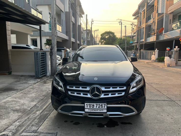 ขาย BENZ GLA200 ปี 2019