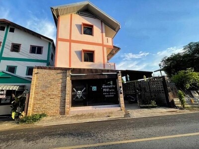 หอพัก 3 ชั้น ทำเลในเมือง เลี้ยงแมวได้ ผู้เช่าเต็มทุกห้อง 