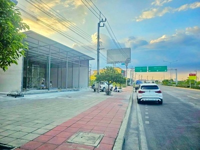 อ่อนนุช 66-72 MRT ศรีนุช 1.6 กม. อาคารพาณิชย์ 1ชั้น 4คูหา 