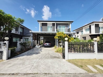 ขายบ้านเดี่ยว2ชั้น หมู่บ้านCentroรังสิต-คลอง4 จอดรถได้ 2 คัน