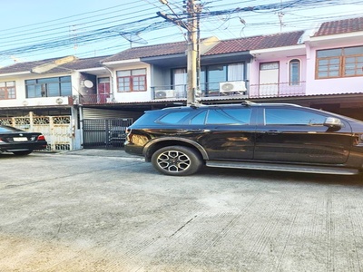 MRTภาวนา MRTลาดพร้าว 1.3กม. Centralลาดพร้าว 2กม. เฟอร์ครบ  2แอร์ 