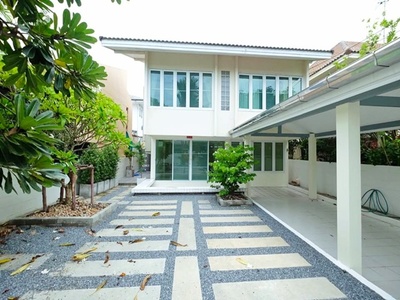 ARL หัวหมาก 1.6กม.บ้านเดี่ยว 2 ชั้น 300 ตร.ม 3-4นอน พัฒนาการ70-76