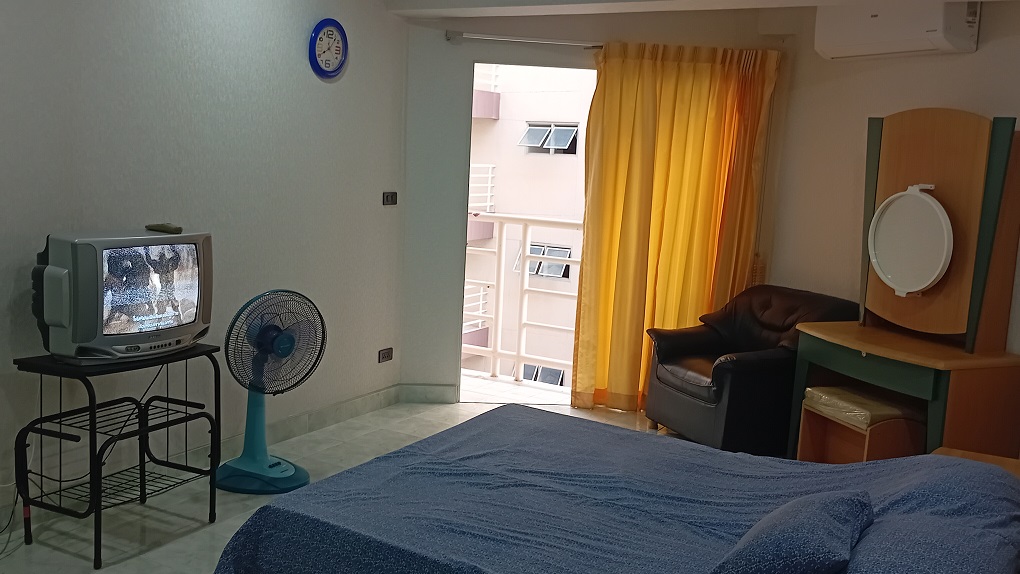 To rent One-Bed Room at Jomtien Condominiun beside of Jomtien Beach, Pattaya -12000 baht per month ONLY