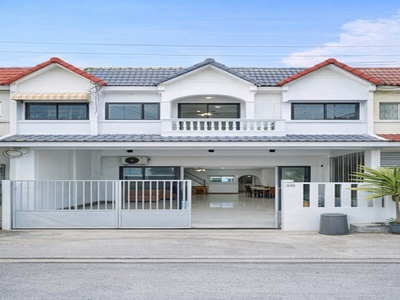 ทาวน์เฮาส์ 2 ชั้น 2 นอน MRTศรีนุช 1.22กม  อ่อนนุช66-74 -พัฒนาการ