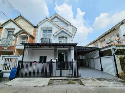 ทาวน์เฮ้าส์ บ้านวรางกูล รังสิต คลอง 3 รีโนเวทใหม่ ราคาถูก