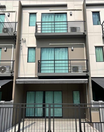 ให้เช่าทาวน์โฮม3ชั้น บ้านกลางเมืองราชพฤกษ์ สาทร มี 3 ห้องนอน 3 ห้องน้ำ