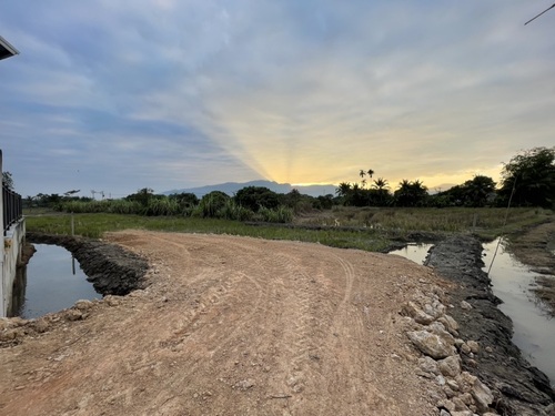 ที่ดิน วิวรอบด้าน เชียงใหม่ ทำเลสวย ใกล้ เมือง ใกล้แหล่งชุมชน ย่านมหาวิทยาลัย 