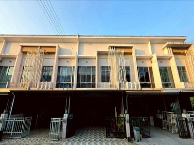 ทาวน์เฮ้าส์ เดอะ เมทโทร พระราม 9 - กรุงเทพกรีฑา 