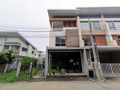 ขายทาวน์เฮ้าส์  หมู่บ้านภัทร โมทาวน์ ซอยแจ้งวัฒนะ-ปากเกร็ด 19 นนท