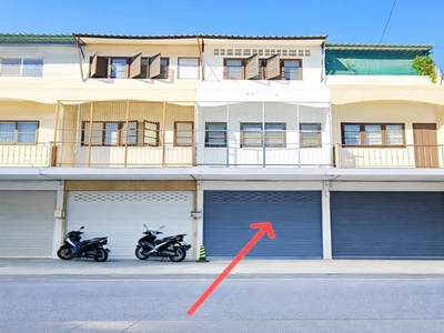 BTS โรงเรียนนายเรือ 1.5 กม.ไทวัสดุ ศรีนครินทร์ 680ม. อาคาร 3 ชั้น