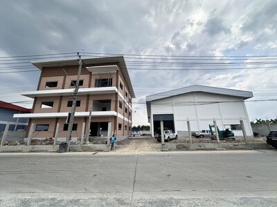 โกดังสร้างใหม่  ย่านสามพราน ไร่ขิง นครปฐม