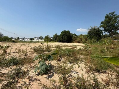 ขายที่ดินศรีราชา นาพร้าว ที่ดินถมแล้ว ใกล้ J-Park สร้างบ้านได้ 