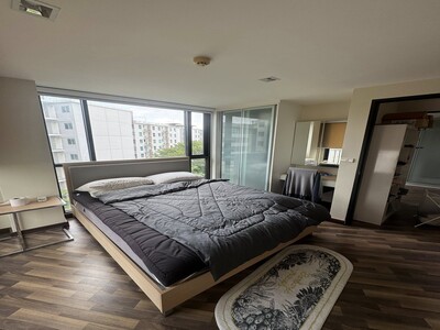 Beyond Sukhumvit 6th floor