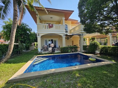 ให้เช่า และขาย บ้านเดี่ยว 2 ชั้นพูลวิลล่า ซอยสยาม 