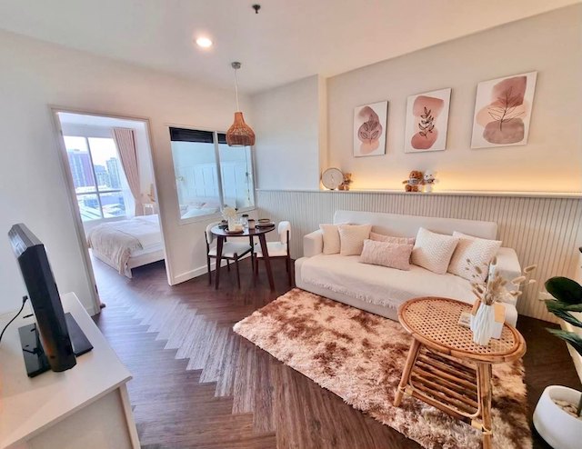 Life Sukhumvit 65 convenient 17th floor fully furnished BTS Ekkamai