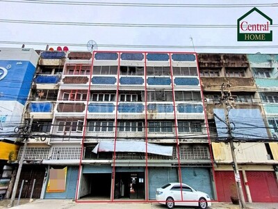 P1 อาคารพาณิชย์ 4 คูหา ทำเลดี ติดถนนติวานนท์