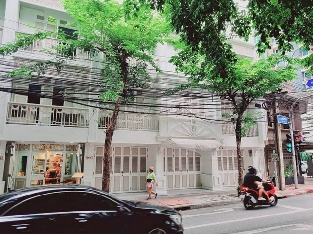 ให้เช่าตึกแถว 3 ชั้น 3 คูหา สามย่าน สีลม จุฬา ใกล้ MRT สามย่าน ปรับปรุงใหม่ ไม่มีที่จอดรถ ตึกสวย