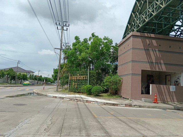 ขายที่ดินแปลงสวย แปลงมุม ที่ดินในหมู่บ้านปัญญาอินทรา P3 ขายที่ดินสวยมาก