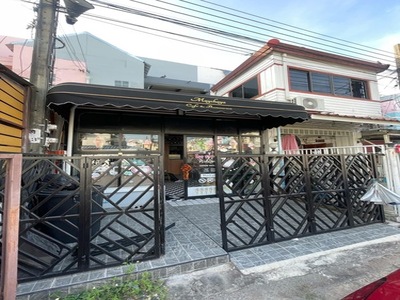 ขายด่วน!บ้านทาว์นโฮม2ชั้นรีโนเวทสวยใกล้บิ๊กซีและโลตัสหนองจอก  
