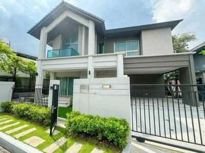 ให้เช่าและขายบ้านเดี่ยว บางกอก บูเลอวาร์ด ซิกเนเจอร์ ลาดพร้าว เสร