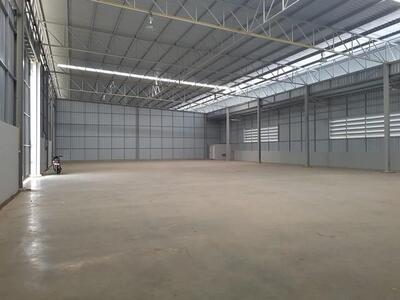ให้เช่าโกดัง 960 ตรม. ลาดกระบัง ถนนพัฒนาชนบท 3 รถ container เข้าไ