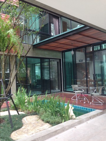POR1681ขายบ้านเดี่ยว 3 ชั้น  ซอย สายลม พหลโยธิน 8 โซนอารีย์  ใกล้ BTS อารีย์ Modern Loft Style