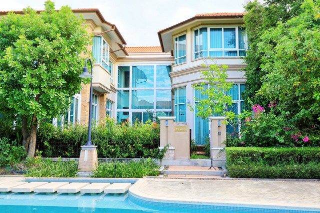 ID :  EA120225 SALE บ้าน อดีตบ้านตัวอย่าง ,แต่งหรูทั้งหลัง 100000000 B. 5Bedroom 87 ตารางวา 2 Ngan 0 RAI   DEAL!!