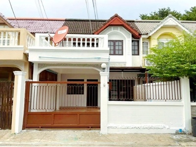 ติดถนนนวลจันทร์  3 นอน ถ.เลียบด่วนเอกมัย  MRT วัชรพล 1.7 กม. 