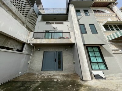 ขายทาวน์โฮม3ชั้น31.6 ตร.ม.ย่านลาดพร้าวบางกะปิรามคำแหงซอยลาดพร้าว1