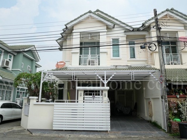ทาวน์เฮ้าส์ สิรภัทร 2 ไทรม้า หลังริม บ้านสวยพร้อมอยู่