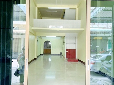 สะแกงาม31-37 โลตัส พระราม 2 900ม.อาคาร  5นอน 2น้ำ 3.5ชั้น 20ตร.ว.