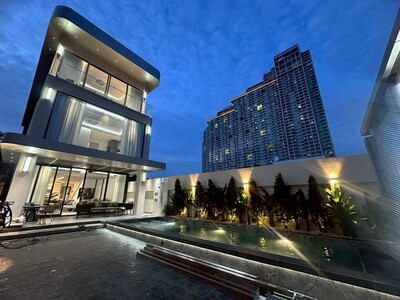 ขาย พูลวิลล่าหรู จอมเทียนซอย 13 - เพียง 200 เมตรถึงทะเล! 