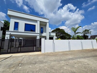 บ้านใหม่ 2 ชั้น เนื้อที่กว้างขวาง ทำเลดี สันทราย