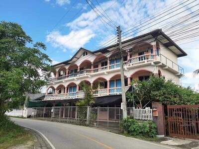 หอพัก 3 ชั้น ขายด่วน ผู้เช่าเต็ม สันทราย                  