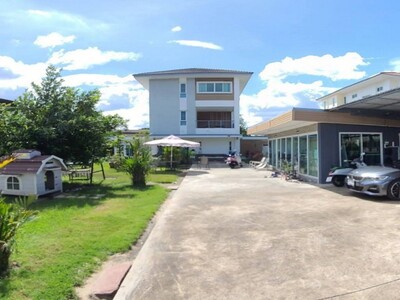 ขายบ้านเดี่ยว 3 ชั้น 200 ตรว 5 ห้องนอน ซอยโยธินพ้ฒนา 3 ย่านเลียบด