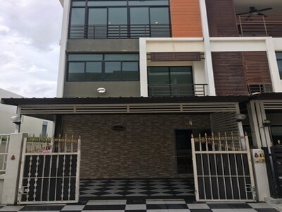 ให้เช่าทาวโฮม3ชั้น ย่านบางแค หลังมุม ติดส่วนกลางติดกับ club house