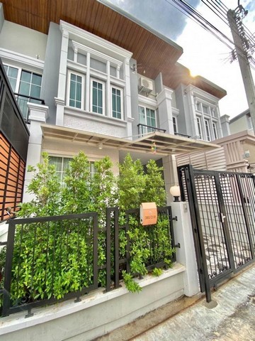 KM21 For Rent ทาวน์เฮาส์ สไตล์อังกฤษ หมู่บ้านโกลเด้นทาวน์ บางนา- สวนหลวง
