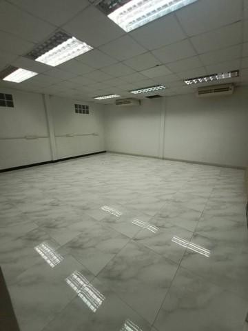 PB4355 ให้เช่าบ้านชั้นเดียว หมูบ้านมณียา เลียบด่วน รามอินทรา ทำโฮมออฟฟิศได้ ตั้งอยู่ริมถนนเลียบด่วนรามอินทรา ใกล้ตลาดนัดเลียบด่วน