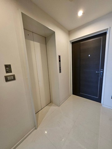 ขายห้องราคาดี  The bangkok Sathron ตกแต่งเรียบง่าย Fully furnished พร้อมอยู่ ใกล้สะพานตากสิน-BTSสุรศักดิ์