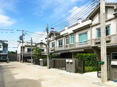 MRT ศรีลาซาล 145ตร.ม.หมู่บ้านอินดี้3 บางนา กม.7 ซ.เมืองแก้ว 