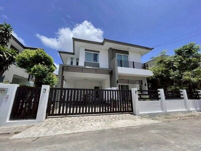 ให้เช่าบ้านเดี่ยว 2ชั้น ศรีราขา มบ.เลค วัลเล่ย์ บ่อวิน พร้อมเข้าอ